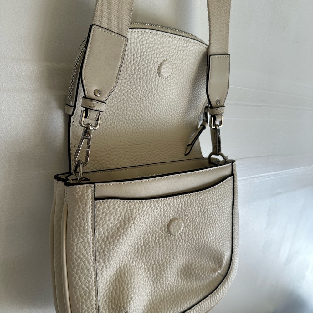 Calvin Klein White Pebbled Leather Crossbody Bag - Picture 8 of 8